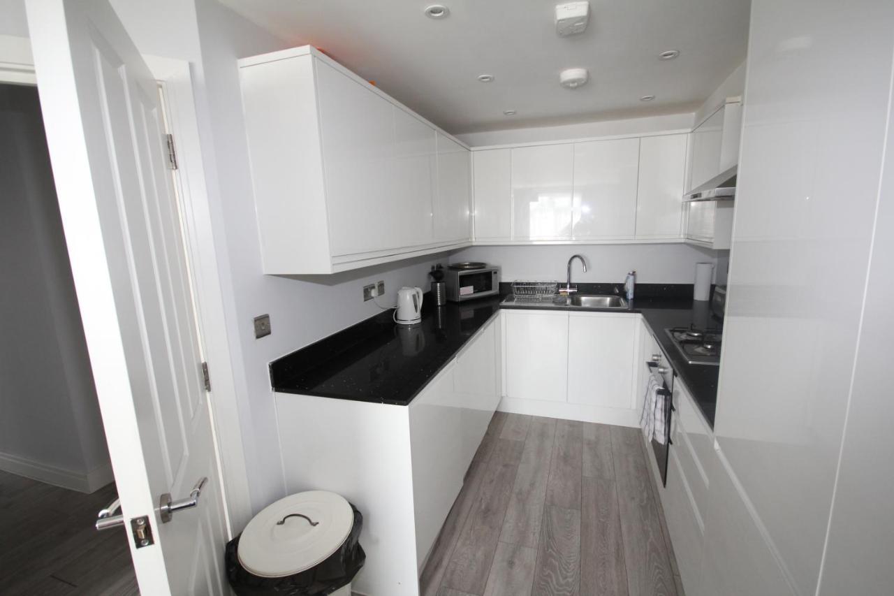 West Drayton  Holden Court Apartments - Apt 3 מראה חיצוני תמונה